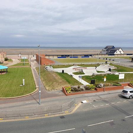 Sand Beach Hotel Rhyl Eksteriør billede