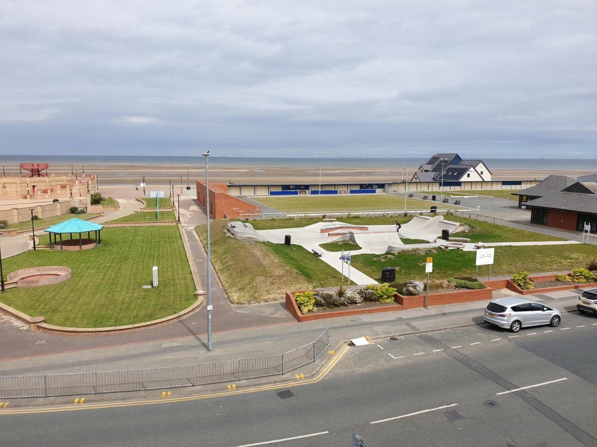 Sand Beach Hotel Rhyl Eksteriør billede